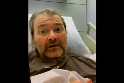 Derek fue ingresado en el hospital el 30 de marzo con muy bajos niveles de oxígeno