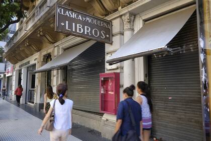 Desalojan Clásica y Moderna y el cierre podría ser definitivo