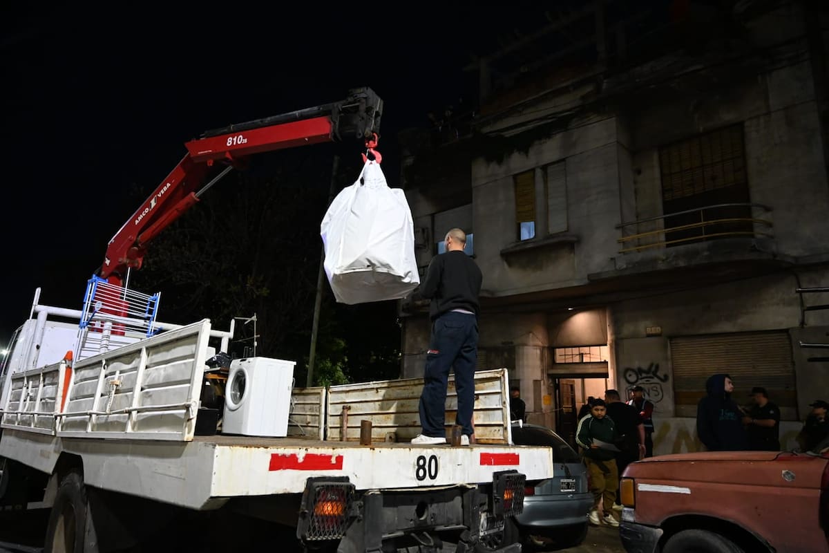 Desalojaron un edificio usurpado hace más de 26 años en Parque Patricios