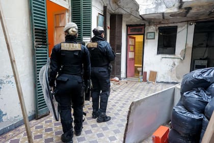 Desalojo en una casa usurpada en Parque Patricios