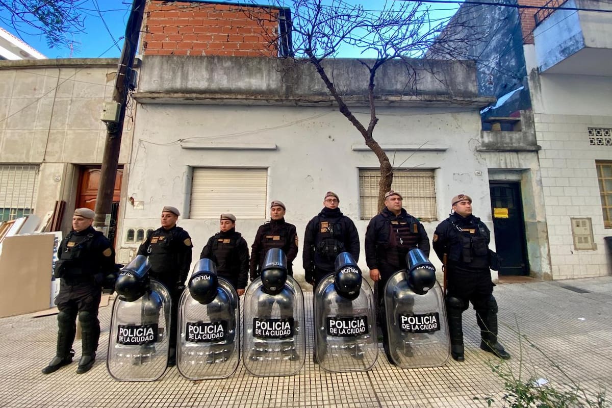 Desalojo en una casa usurpada en Parque Patricios