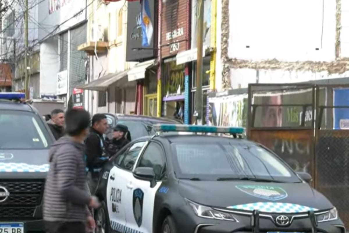Desalojo en una sinagoga en Helguera 270, en el barrio de Flores