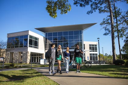 DeSantis cargó contra la University of West Florida