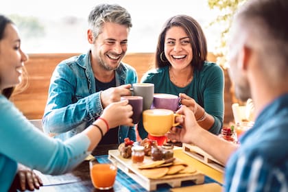 Desayunar fuera de casa puede ser un plan que cambie todo el día. Propuestas de Club LA NACION para hacerlo más seguido.