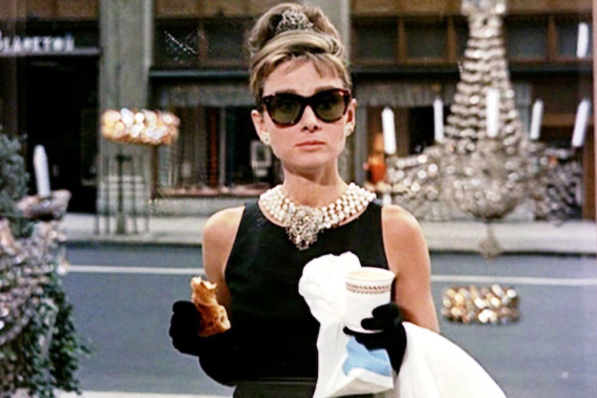 Desayuno en Tiffanys, un hito que sigue cautivando generaciones con el increíble carisma de Audrey Hepburn