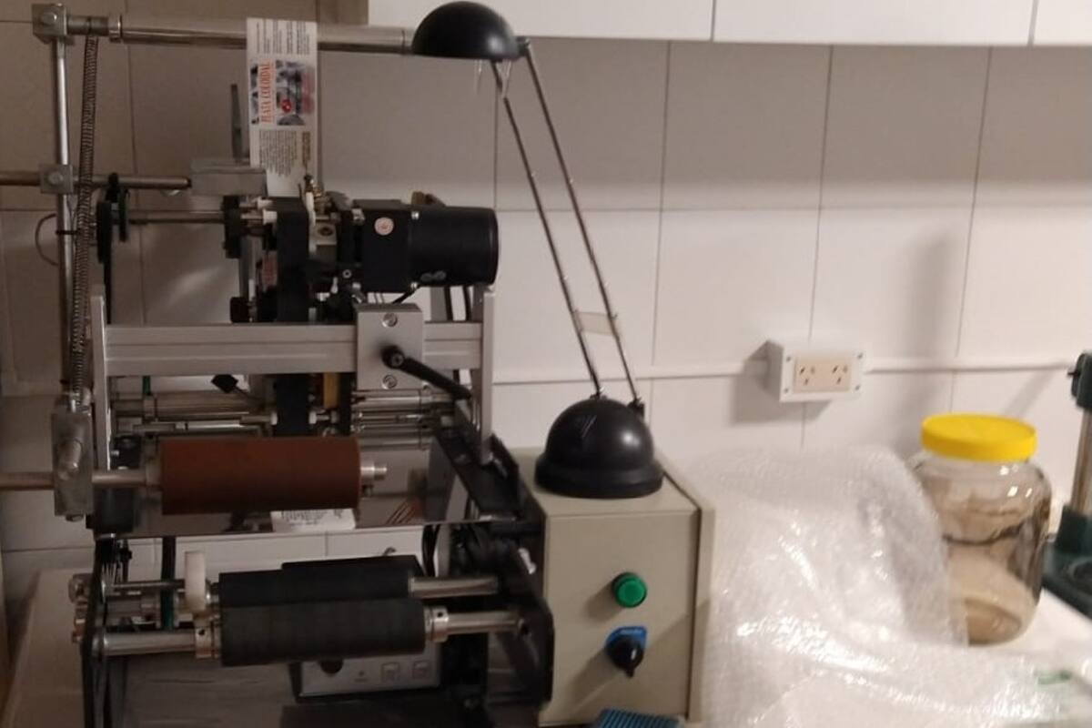 Desbaratan en Núñez un laboratorio clandestino que usaba dióxido de cloro para producir una "solución milagrosa" que curaba todo tipo de enfermedades