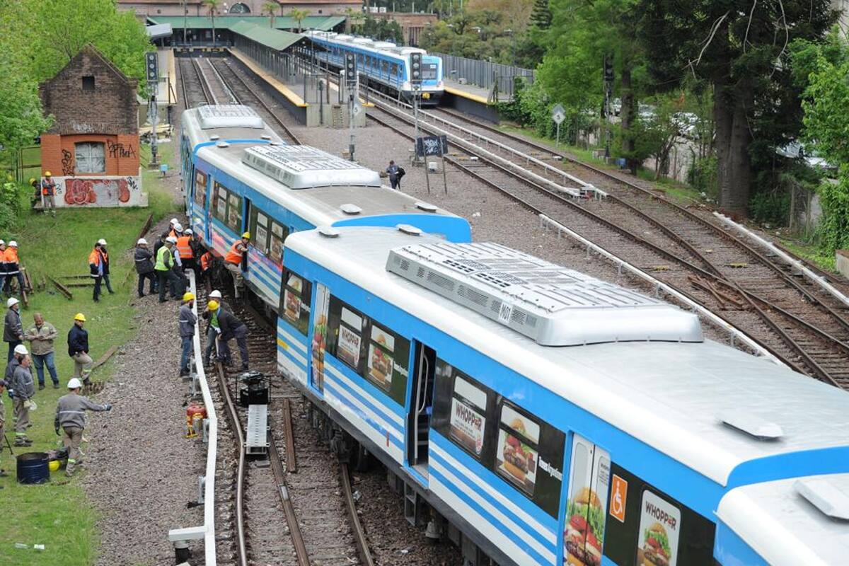 Descalzó un tren del ramal Mitre