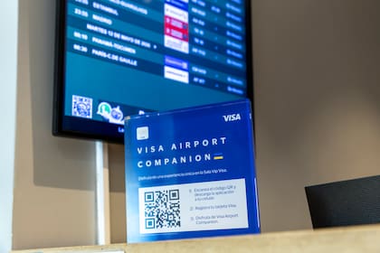 Descargá la app de Visa Signature.
