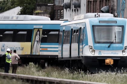 Descarrilamiento de un tren en el ramal Sarmiento, en Liniers