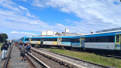 Al menos 20 personas resultaron heridas tras el descarrilamiento