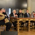 Son descendientes de próceres y se nuclearon en una selecta asociación
