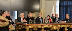 Son descendientes de próceres y se nuclearon en una selecta asociación