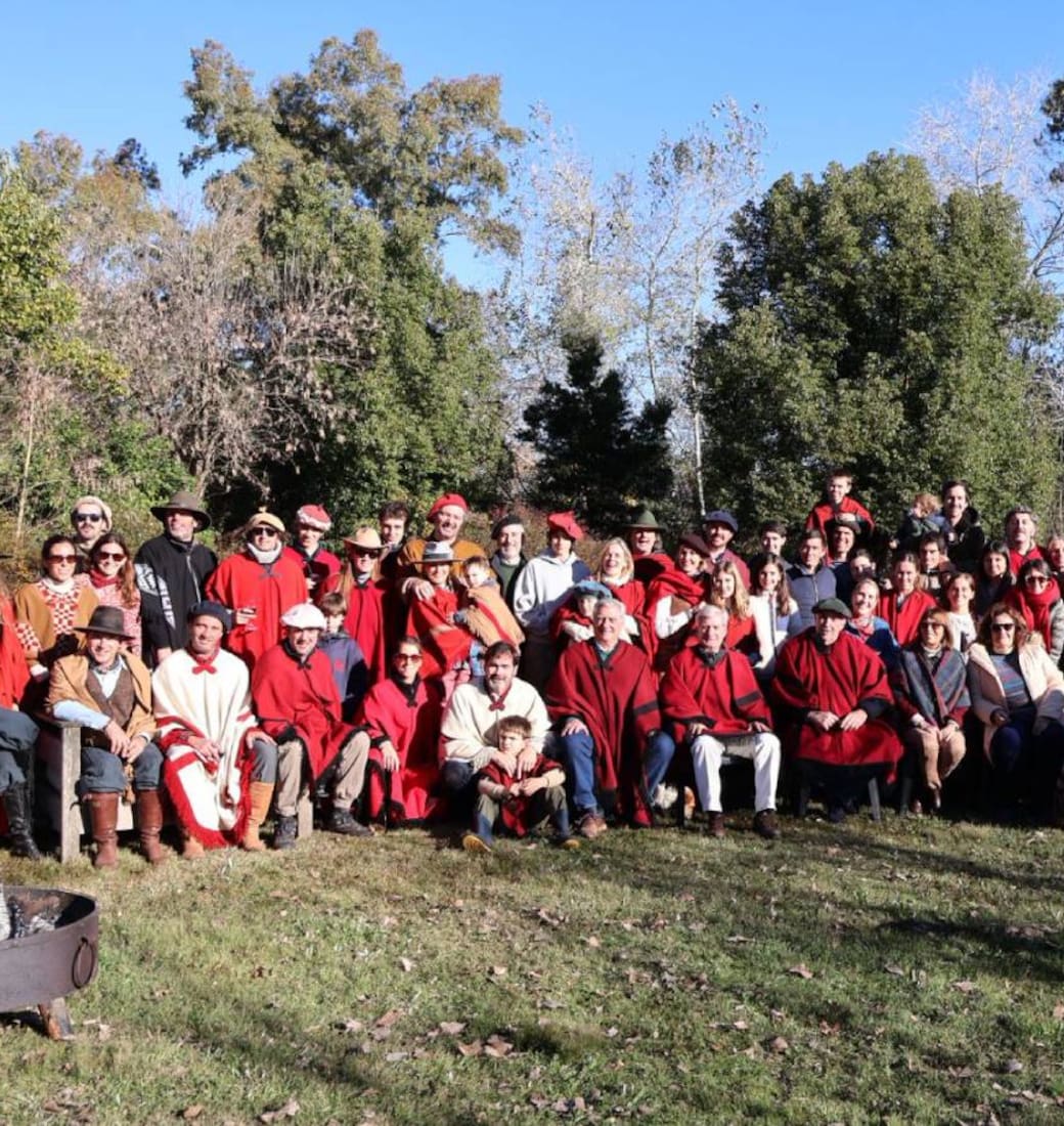 Descendientes de Martín Miguel de Güemes se reunieron en un campo de Cañuelas para recordar al caudillo salteño a los 205 años de su fallecimiento