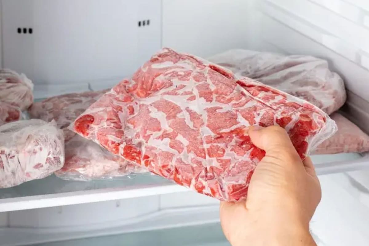 Descongelar carne en minutos: el método simple que todos deberían conocer