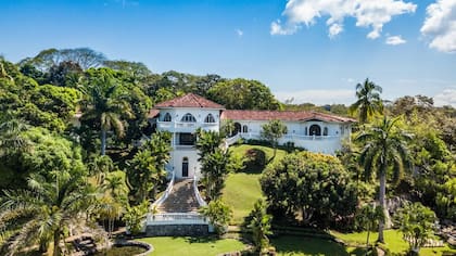 Descubre El Castillo de Esparza, la finca de Costa Rica inspirada en la arquitectura europea que sale a la venta por US$2,45 millones