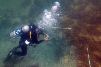Descubren dos navíos daneses hundidos frente a Costa Rica, repletos de ladrillos