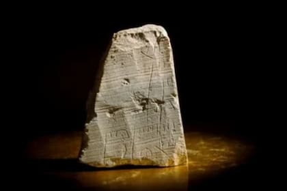Descubren un recibo tallado en piedra de hace más de 2000 años