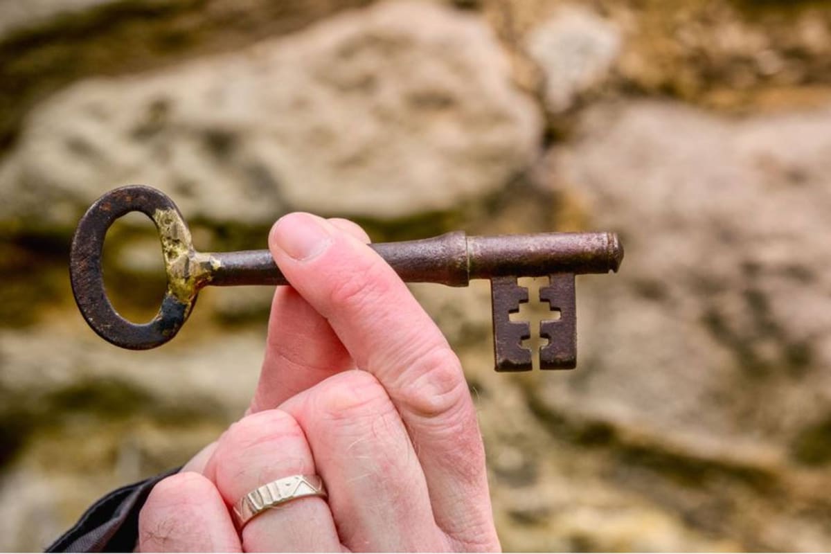 Descubren una llave del siglo XI perdida hace 50 años