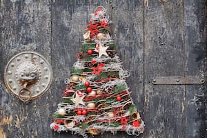 Descubrí cómo hacer un árbol de Navidad minimalista sin gastar dinero de más