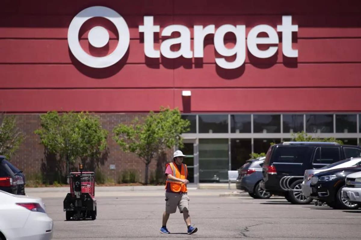 Descuentos anticipados en Target por el Black Friday (AP Photo/David Zalubowski, File)