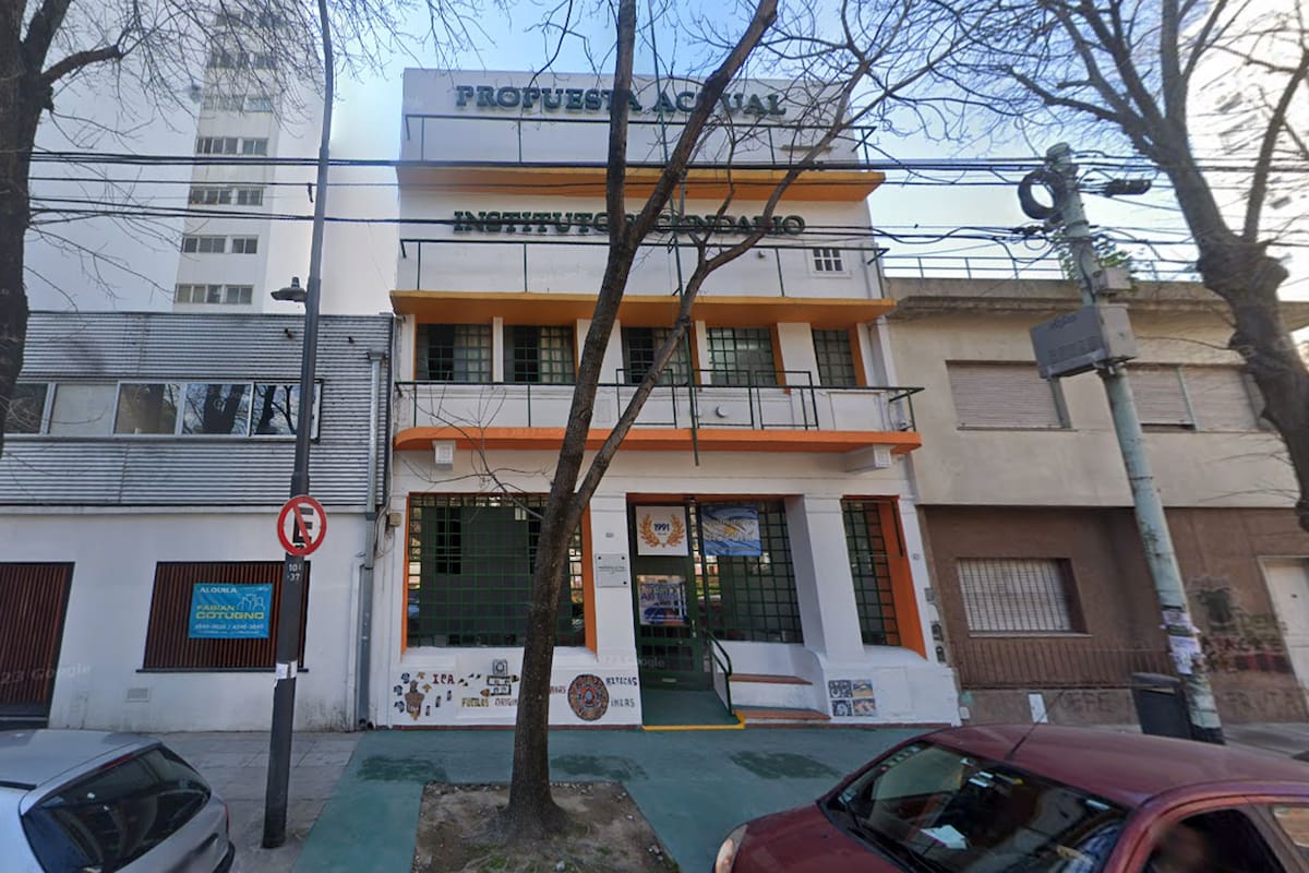 Desde 1993, Propuesta Actual funciona en Vuelta de Obligado 3723