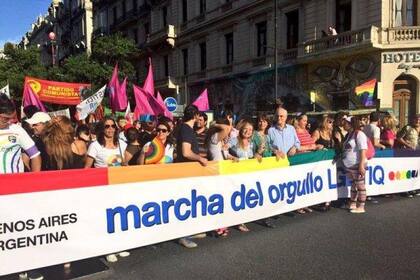 Desde 1996, las marchas del orgullo LGBTI se celebran en Buenos Aires durante el mes de noviembre