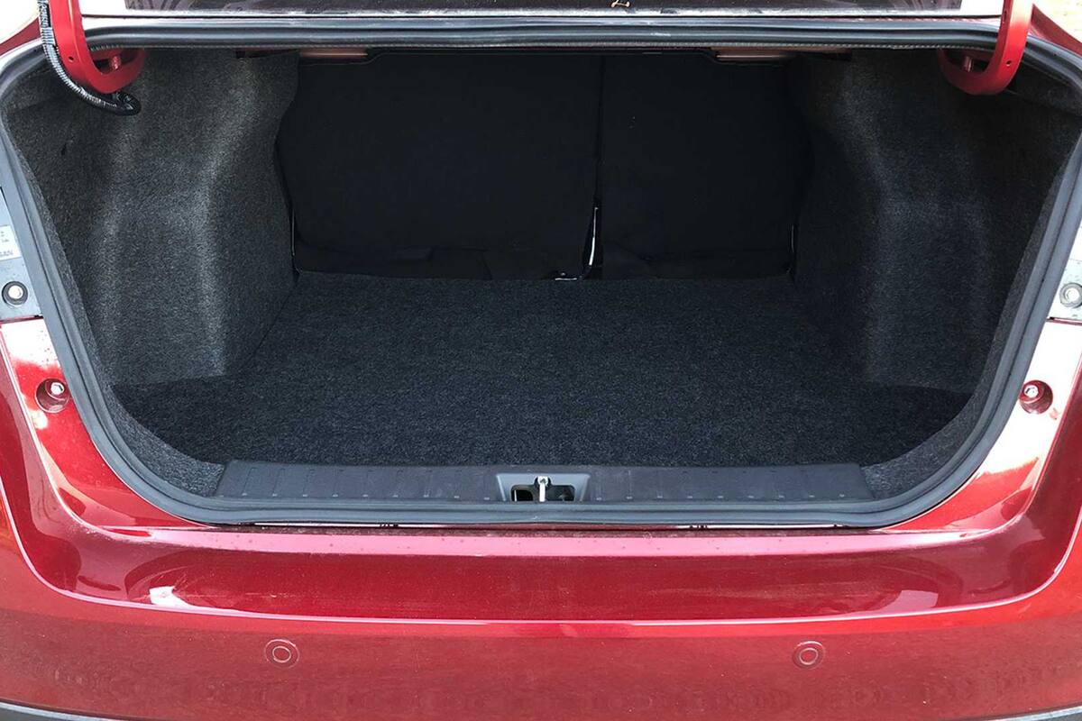 Desde 2001 es obligatorio para todos los autos de los Estados Unidos tener un botón de apertura interno en el baúl