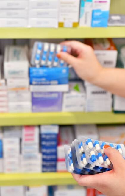 Desde 2009, Walgreens financía el programa "Way to Well Fund", dedicado a proporcionar acceso a la salud a comunidades de bajos ingresos