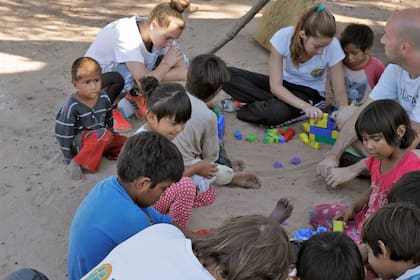 Desde 2015 a la fecha, en Pata Pila atendieron a más de 800 chicos y chicas en situación de riesgo nutricional: 200 fueron dados de alta y otros 600 continúan en tratamiento semanal.