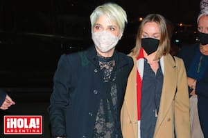 Desde 2018, Selma Blair lucha contra la esclerosis múltiple y camina con bastón, con mucha dificultad.