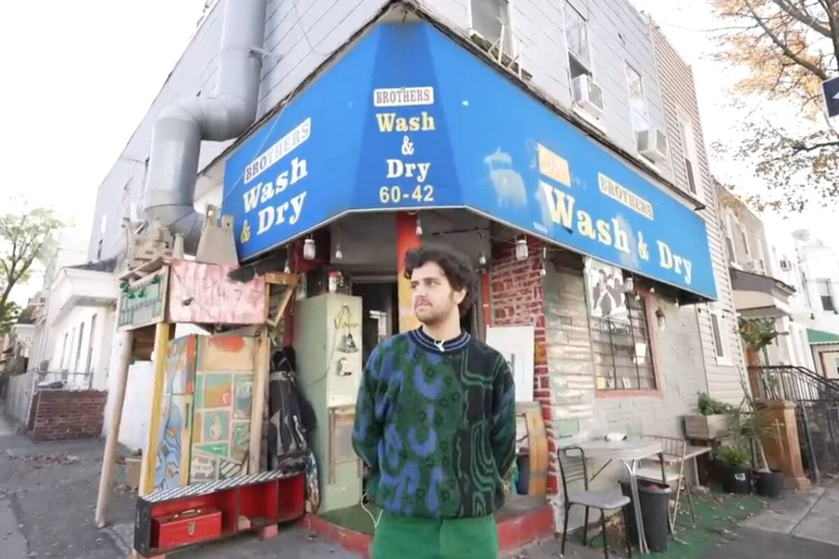 Desde 2019, Sampson Dahl convirtió este local, donde funcionaba un lavadero de ropa, en su departamento