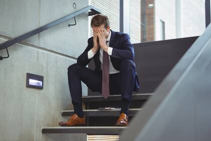 Desde agotamiento hasta insomnio: los síntomas más frecuentes observados por profesionales de la salud