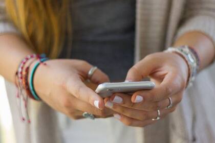 Desde antes de la pandemia, circulaban teorías falsas sobre el efecto del 5G en la salud