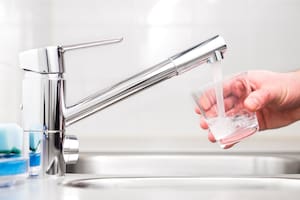 Desde AySA aseguran que la calidad del agua y su potabilidad no está en riesgo