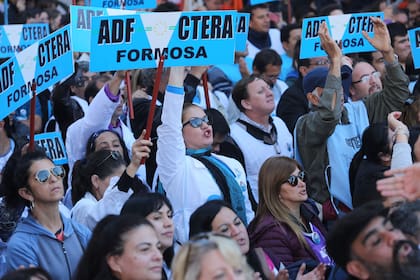 Desde diferentes puntos del país llegaron a la marcha y pidieron un paro nacional