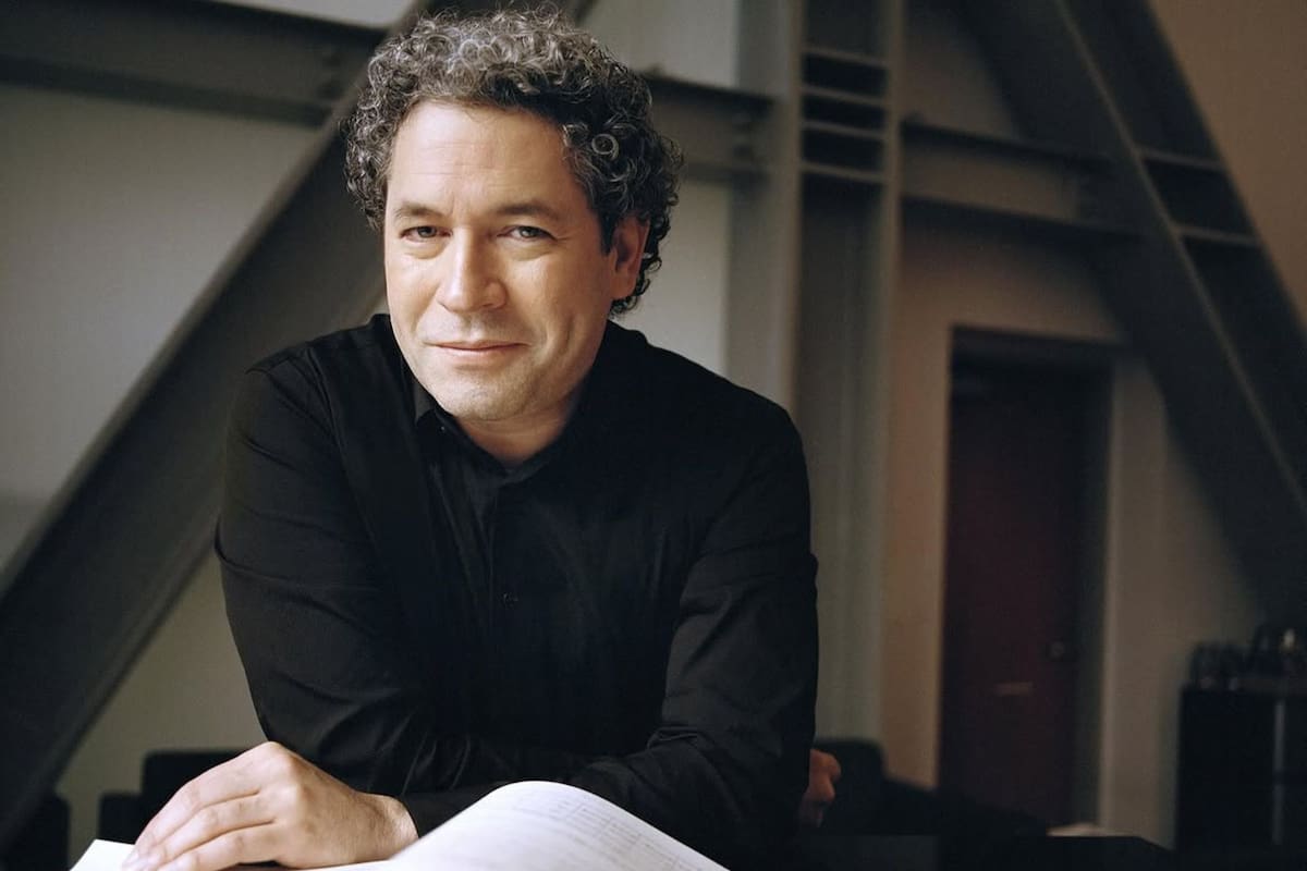 Desde el 10 de septiembre, Gustavo Dudamel se incorporó como el Director Musical y Artístico Oscar L. Tang y H.M. Agnes Hsu-Tang de la Filarmónica de Nueva York