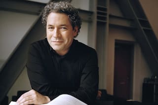 La nueva vida de Gustavo Dudamel, el director musical latino que causa sensación en EE.UU.