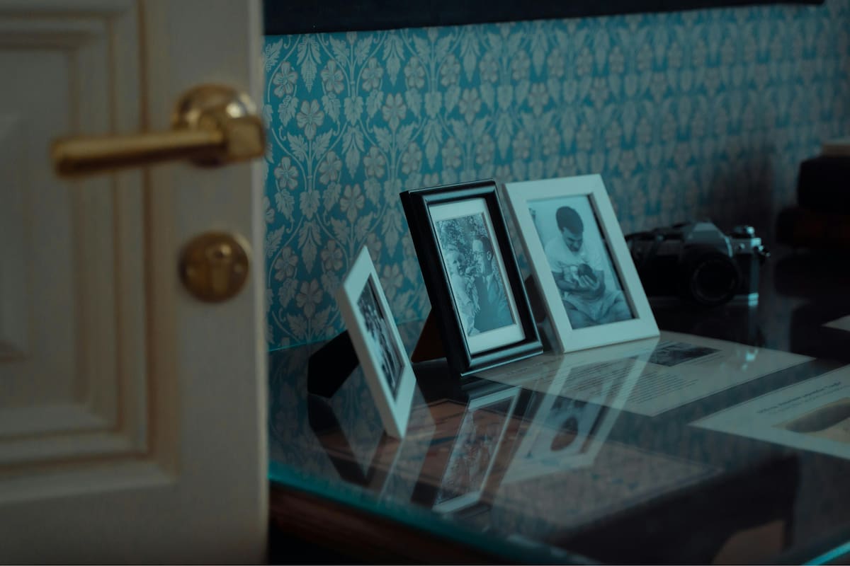 Desde el Feng Shui una experta explicó por qué no deberías colocar fotos de personas muertas en tu habitación