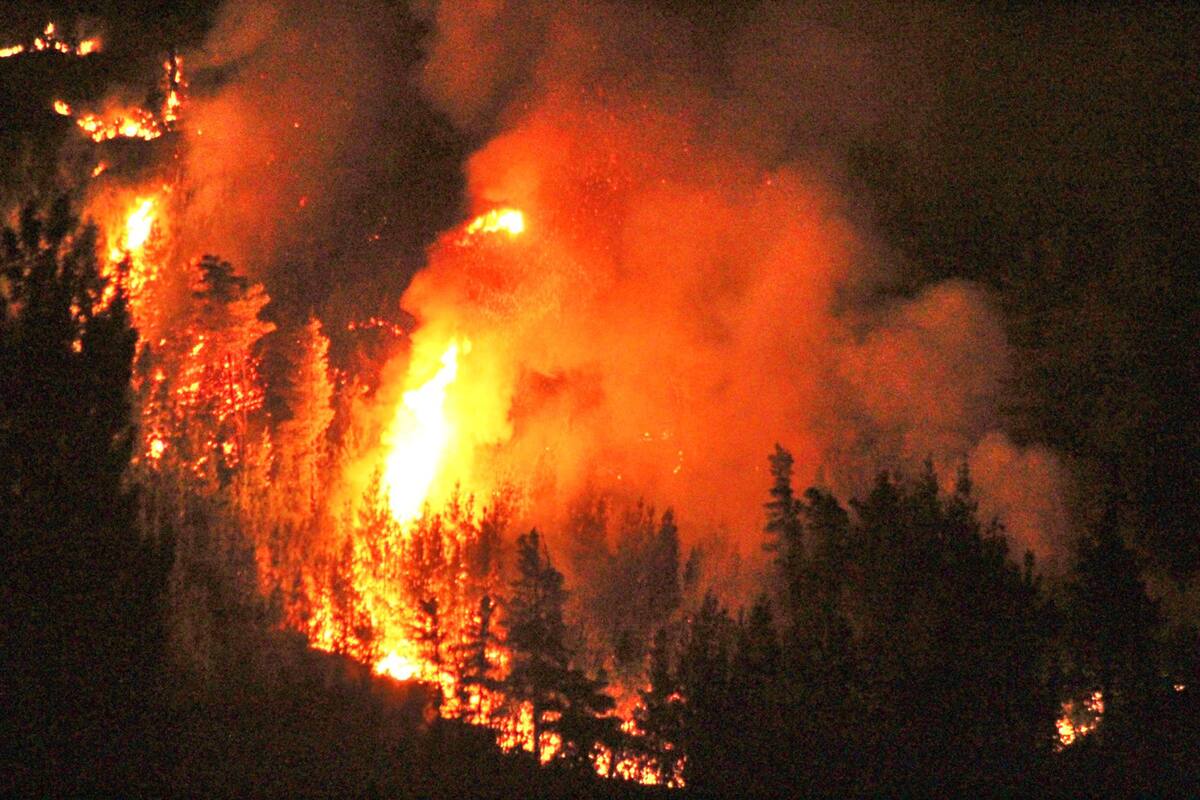 Desde el lunes pasado, se registran incendios en localidades como Epuyén y El Hoyo
