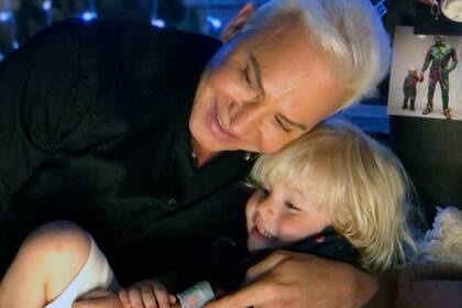 Desde el Sanatorio Los Arcos, en Palermo, Flavio Mendoza le dedicó un sentido posteo a su hijo Dionisio