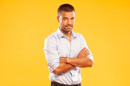 Desde esta noche, Chino Leunis presentará cada domingo un adelanto de la superproducción brasileña Jesús