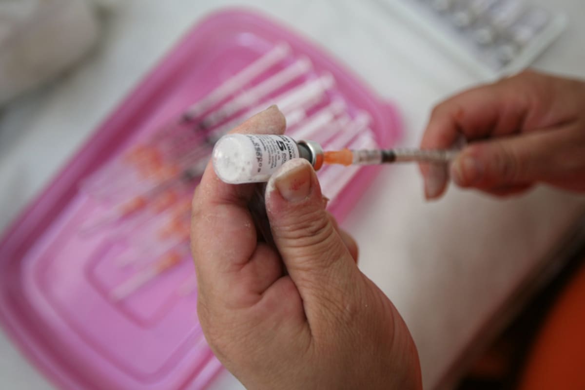 Desde este año, también los varones deben vacunarse contra el VPH a partir de los 11 años