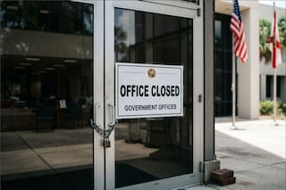 Desde hoy Florida cierra todas sus oficinas de gobierno