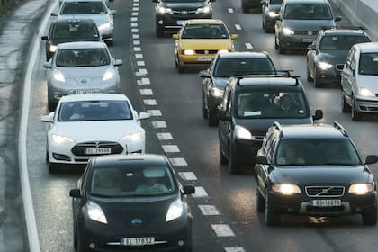 Desde hace un tiempo que Oslo le declaró la guerra a los automóviles, pero esta vez restringirá aún más los lugares de estacionamiento