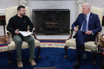 Desde hacía meses Zelensky venía pidiéndole a Biden permiso para utilizar los ATACMS contra el objetivos militares en territorio ruso