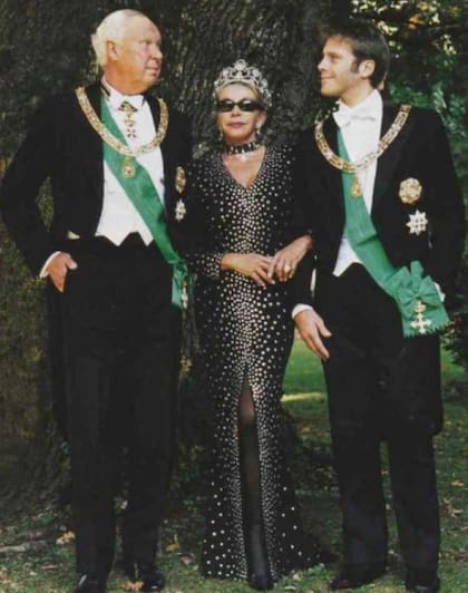 Desde la tragedia en Cavallo y tras los escándalos de corrupción, la aristocracia europea evita a los Saboya