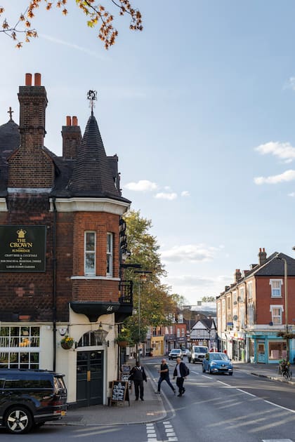 Desde la ventana del dormitorio de la infancia de David Bowie se puede ver el pub situado en la calle principal de Bromley