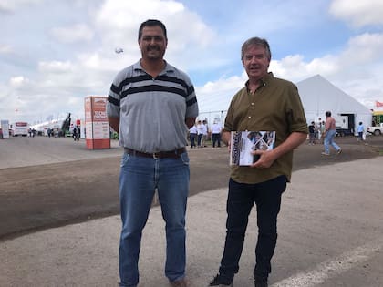 Desde Los Toldos, en la provincia de Buenos Aires, llegaron a Expoagro los productores Adrián Vandamme y Eduardo Oliver