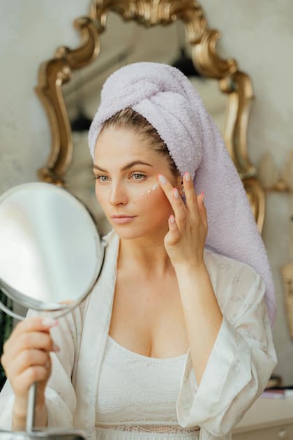 Desde polvo hasta corrector: varios maquillajes pueden hacer la diferencia si se los aplica como es debido