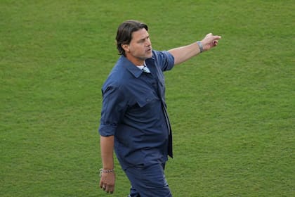 Desde que comenzó la Copa del Mundo, Pochettino siempre repitió vestuario: camisa y pantalón azul marino con remera y zapatillas blanca